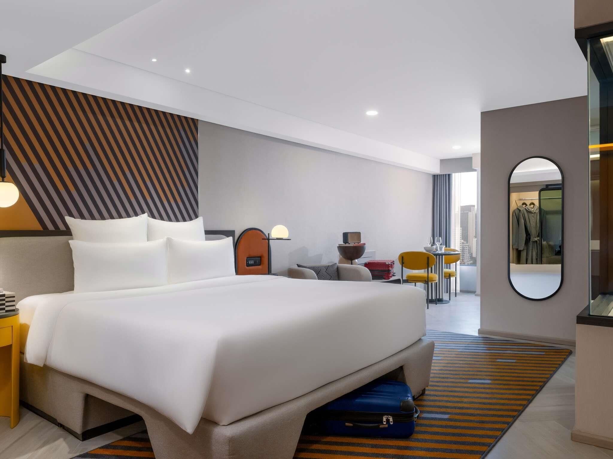 Premium bedding, minibar, in-room safe, desk