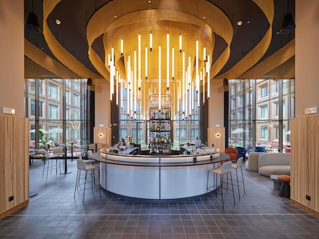 Bar (on property). Tribe Milano Malpensa