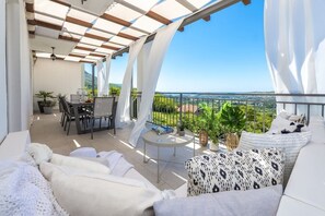 Outdoor dining - Villa Simunka - Independent villa with pool in Dalmatia (Makoše)