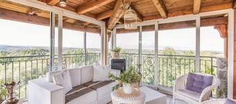 Villa Lodovico - Independent farmhouse with pool