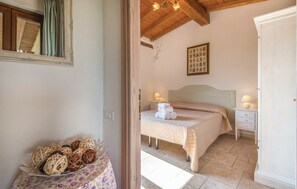 12 chambres, Wi-Fi, literie fournie