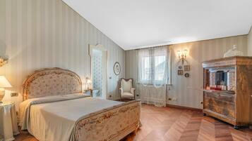 7 camere, Wi-Fi, lenzuola