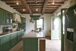 Kühlschrank, Mikrowelle, Ofen, Geschirrsp üler