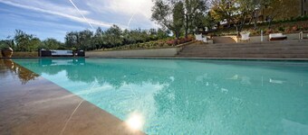 Private villa with swimming pool in Tuscany