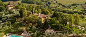 Villa Aretina - Private Villa with Pool in Tuscany