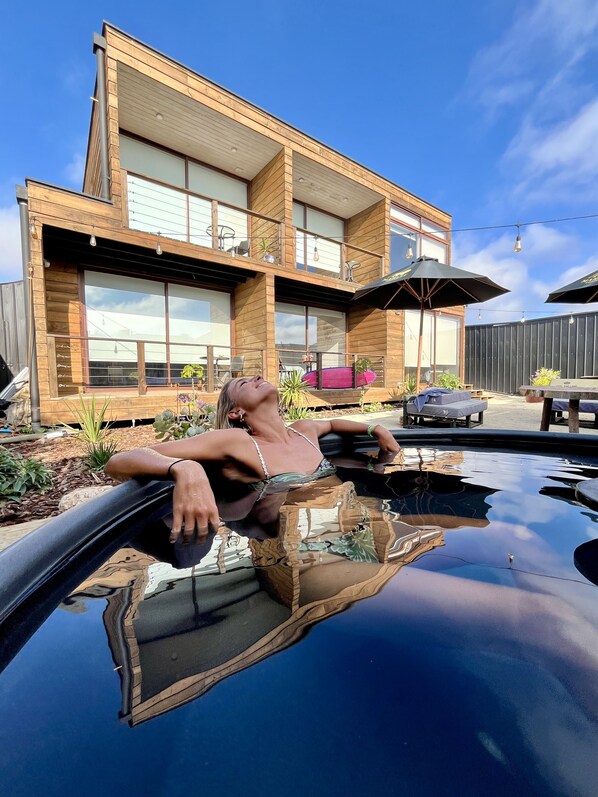 Bain à remous extérieur