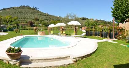Casa Nastrino - Private Tuscan villa with pool