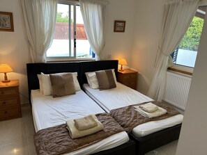 3 bedrooms, in-room safe, iron/ironing board, free WiFi