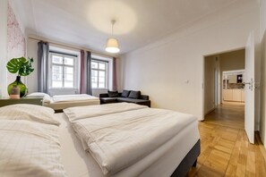 2 chambres, bureau, fer et planche à repasser, Wi-Fi