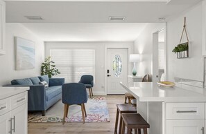 Living area - The Naples Bungalow - March/April 2024 available! (Naples)