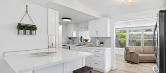 The Naples Bungalow - March/April 2024 available!
