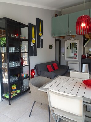 Dining - Villa Les Voiles by Pinarello Villa Services (Pinarello)