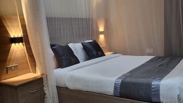 Deluxe Double Room, 1 Bedroom | Frette Italian sheets, premium bedding, down comforters