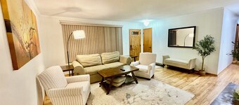 Comfortable 3BR Home-Prime Video, WiFi, Parking