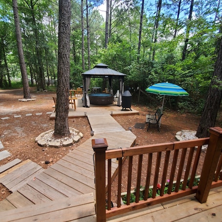 Terrace/patio. Tiny house (studio) and camper in campsite, accommodates 6 people total!