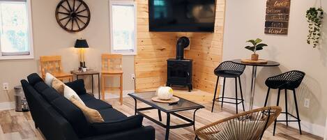 Smart-tv och eldstad