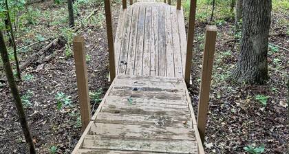Hickory Hill Haven: Waterfront - Hot Tub - Fire Pit - Relax