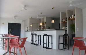 Bar (en la propiedad)