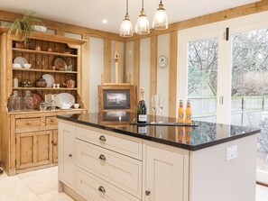 Fridge, dishwasher, electric kettle, toaster