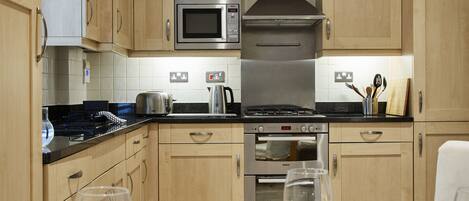 Apartment (1 Bedroom) | Private kitchen