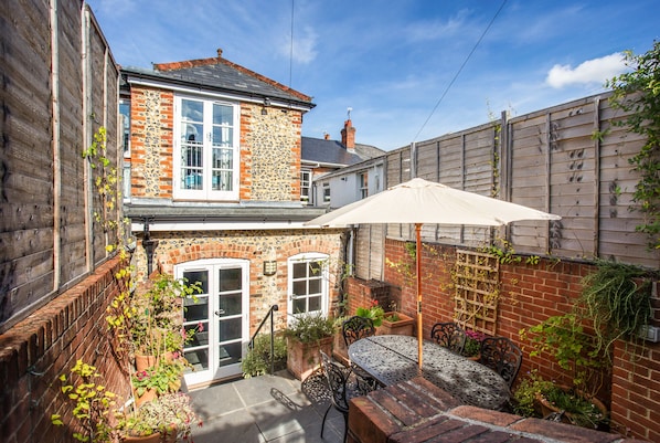 House (3 Bedrooms) | Outdoor dining