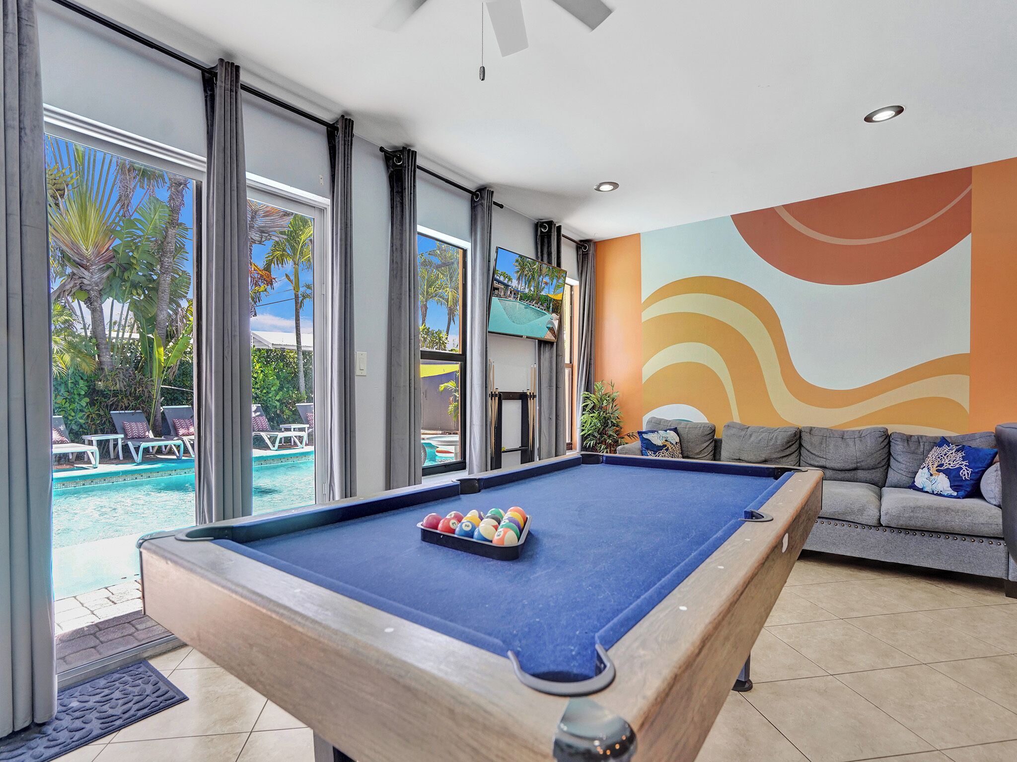 GAY mens heated pool guesthouse/clothing optional w/ game room 10min from Wilton
