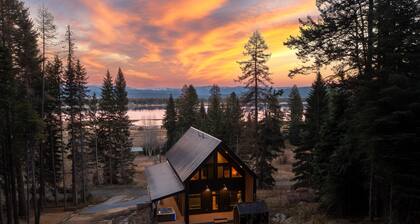 Modern Luxe Cabin w/ Sauna, Hot Tub, and Lake Views