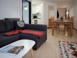 TV - Pasadena by Interhome (Zermatt)