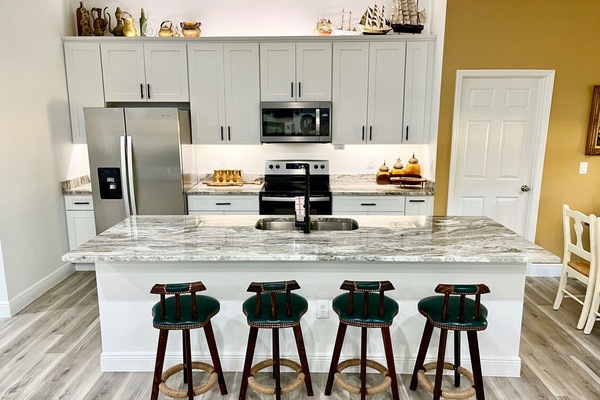 Køleskab, mikrobølgeovn, ovn, opvaskemaskine