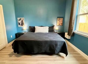 3 bedrooms, iron/ironing board, travel crib, free WiFi