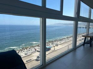 Interior - Avenida Perú frente al mar (Viña del Mar)