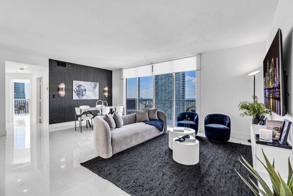 Smart TV, foosball, table tennis - Luxe Brickell Gem w/ Huge Balcony & Ocean Views (Miami)