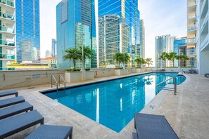 Pool - Luxe Brickell Gem w/ Huge Balcony & Ocean Views (Miami)