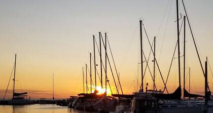 Four bedroom charming historical Harbor Haus in central Egg Harbor
