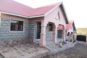 Front of property - Lux Suites Mara Holiday Homes (Narok)