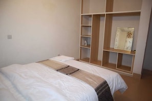 Comfort House | 2 bedrooms, individually furnished, free WiFi, bed sheets