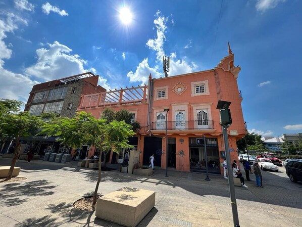 Fachada de la propiedad