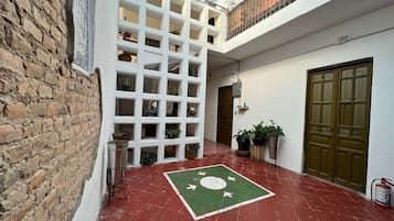 Classic Shared Dormitory, 1 Bedroom | Living area