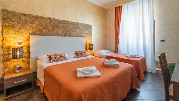 1 bedroom - Room in Apartment - Alis Laura Guest House (Rome)