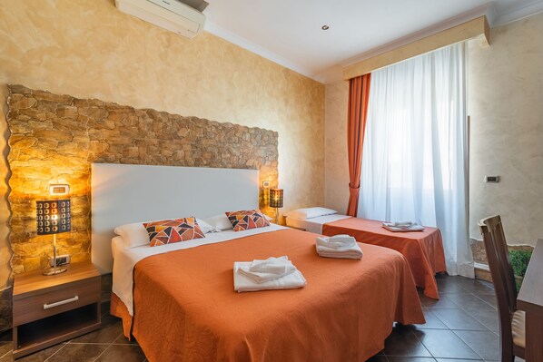 1 bedroom - Room in Apartment - Alis Laura Guest House (Rome)