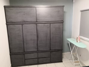 Leilighet – business | 2 soverom, blendingsgardiner, lydisolert og strykejern/-brett