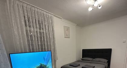 Spacious Triple Luxury Room Kingsize