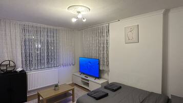 Luxury Room | 1 bedroom, Egyptian cotton sheets, premium bedding, memory-foam beds