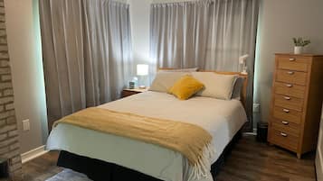 1 bedroom, iron/ironing board, WiFi, bed sheets