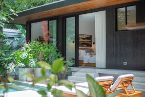 Terrace/patio - Luxury 4-Bedroom Getaway be surrounded by Nature, K Section Nosara (Nosara)