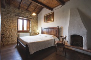 7 chambres, bureau, lit parapluie, Wi-Fi gratuit