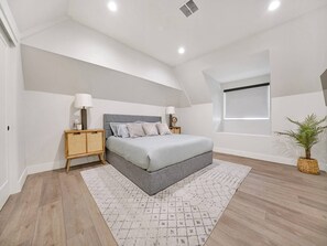 3 habitaciones, tabla de planchar con plancha y wifi gratis 
