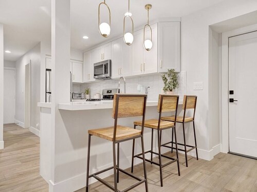 Stunning & Newly Remodeled Close to Disney