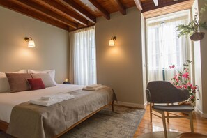 10 bedrooms, iron/ironing board, free WiFi, bed sheets - Gardenrooftop (Lisboa)