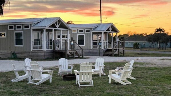 Terrace/patio - Goose Island Flats -The Whistler 1 BR 1BA (Rockport)